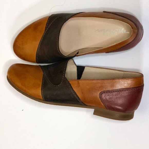 Mentha Tri-color Slip-On Leather Shoes, Size 36 EU (Size 6 US) - Picture 4 of 8